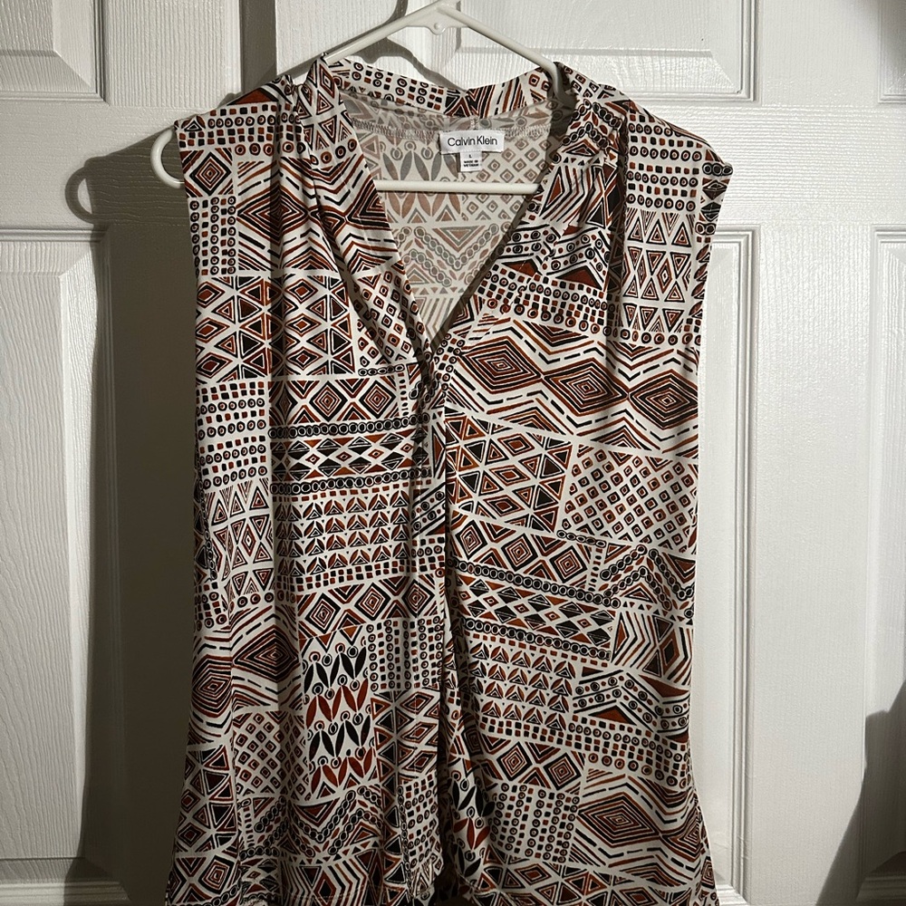 Calvin Klein Geometric Print Sleeveless Top